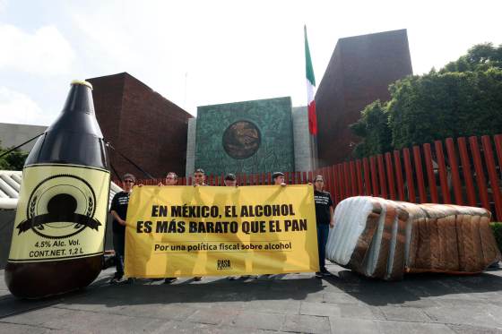 Organizaciones urgen al Congreso de México reformar impuestos a bebidas alcohólicas
