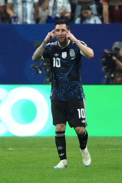 Messi: "Nunca deja de ser especial jugar contra Inglaterra"