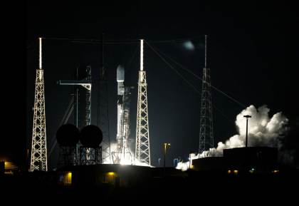 Millonaria multa a Meta, robots más rápidos, IA en el espacio y más clics tecnológicos