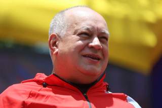 Diosdado Cabello defiende el viaje de Delcy Rodríguez a EE.UU. y recuerda a Nicolás Maduro