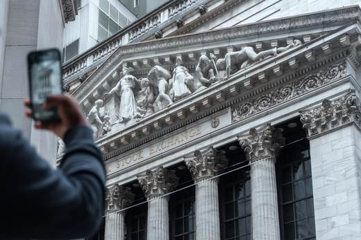 Wall Street abre en verde ante el optimismo por el acuerdo entre EE.UU. e Irán