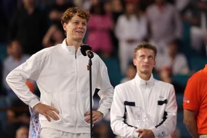 Sinner se acerca a Alcaraz