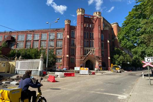 Moscovitas se movilizan contra la decisión de demoler una centenaria factoría soviética