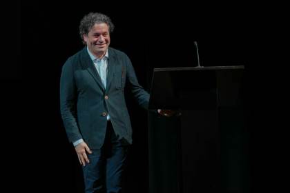 Dudamel reivindica su identidad venezolana y el poder unificador del español
