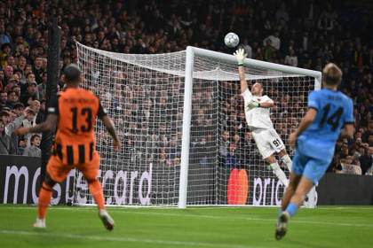3-1. El Shakhtar remonta y vence al AEK de Atenas en un partido de dos caras