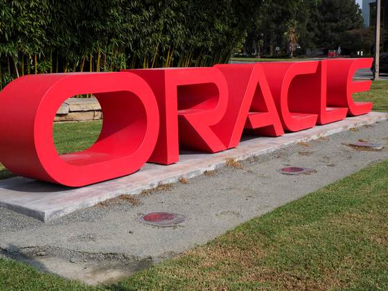 Un ataque en Dubái afecta al edificio de la empresa Oracle (EEUU), amenazada por Irán