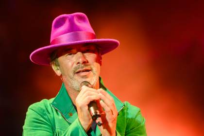 Jamiroquai, entre su mítica música y el cariño a los afectados por el incendio de Almería