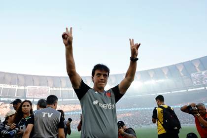 Corinthians contrata al exseleccionador Fernando Diniz tras despedir a Dorival Júnior